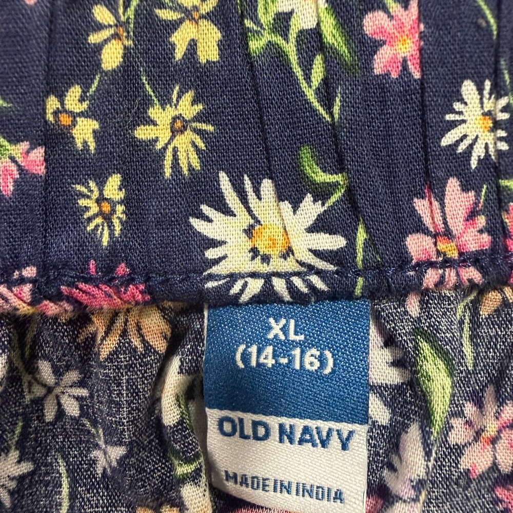 Old Navy Floral Print Kids Skirt - Navy and Multicolor Size 14-16 - Picture 3 of 3